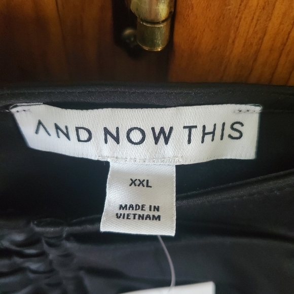 AND NOW THIS Black Size XXL Satinlike Long Sleeved Dress - Picture 3 of 4